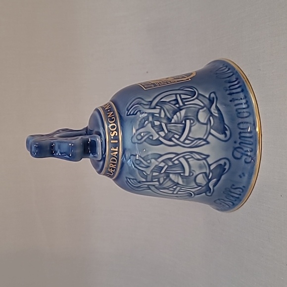 Bing & Grondahl Borgund Stave Church Norway 1979 Porcelain Bell - Picture 3 of 8